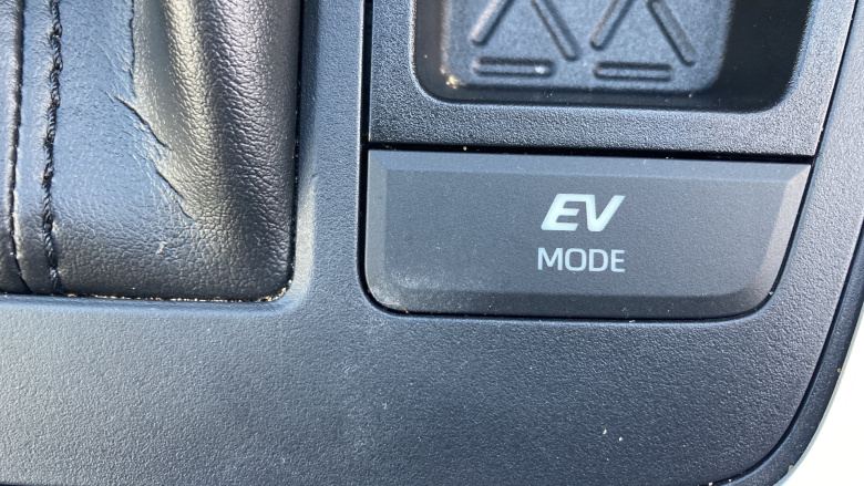 Toyota RAV4 2.5 VVT-i Hybrid Dynamic 5dr CVT 2WD Hybrid Estate